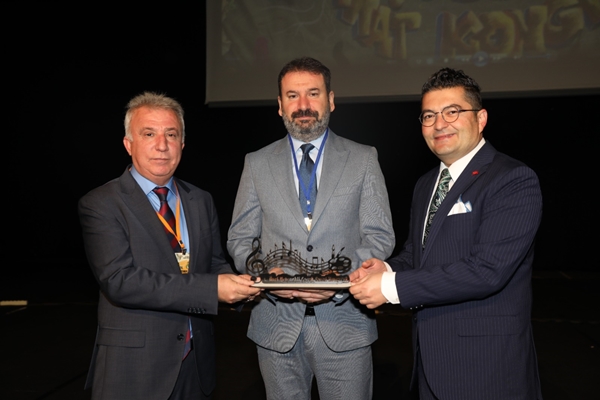 Birinci Özel Yetenekli Çocuk Sanat Kongresi Çukurova Üniversitesi Ev Sahipliğinde Başladı