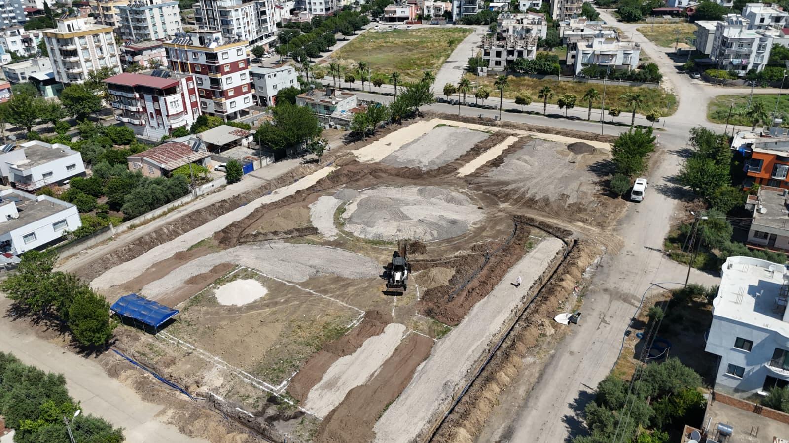 Ceyhan Belediyesi İstiklal Kent Meydanı Projesinde Çalışmaları Başlattı