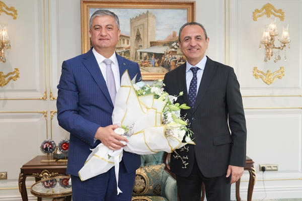 YÜREĞİR BELEDİYE BAŞKAN VEKİLİ ÖZÜNAL’DAN VALİ YAVUZ’A ZİYARET