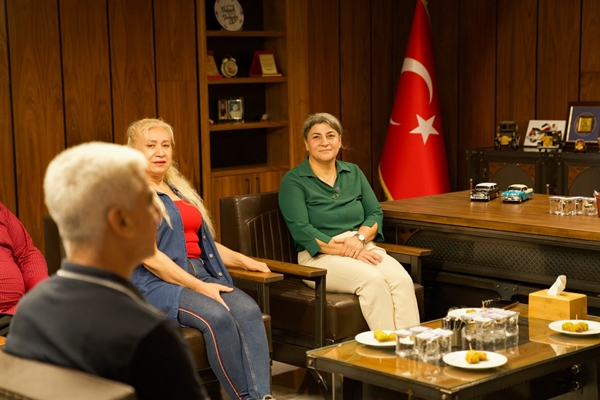 Anahtar Parti Seyhan’dan Oto Galericiler Sitesi’ne Ziyaret